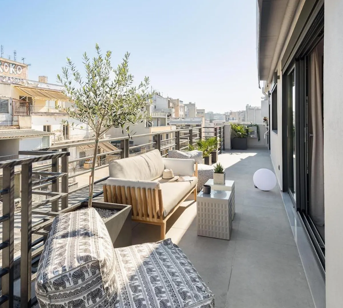 Innovative Top Floor Breathtaking Flat In Ladadika 테살로니키 아파트